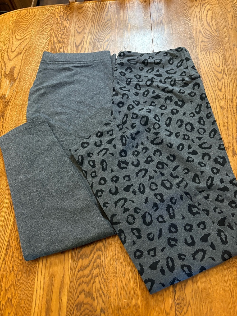 Bundle 2 Mid rise Women’s basic leggings